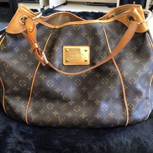 Louis Vuitton Galliera GM Monogram Hobo Bag